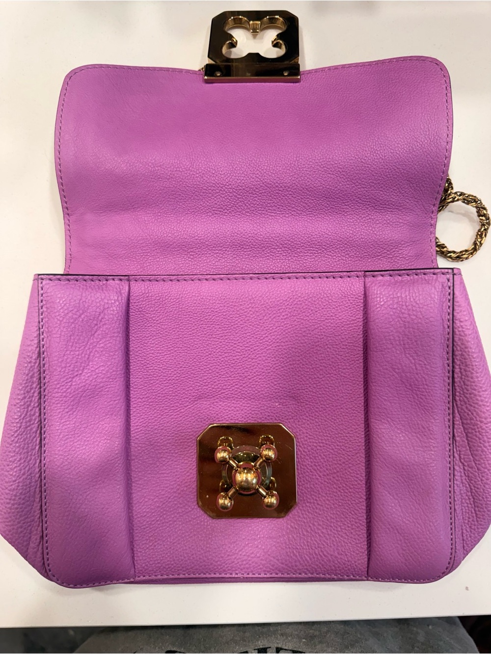 Chloe Lilac Leather Shoulder Bag with Gold Chain - Picture 3 of 10